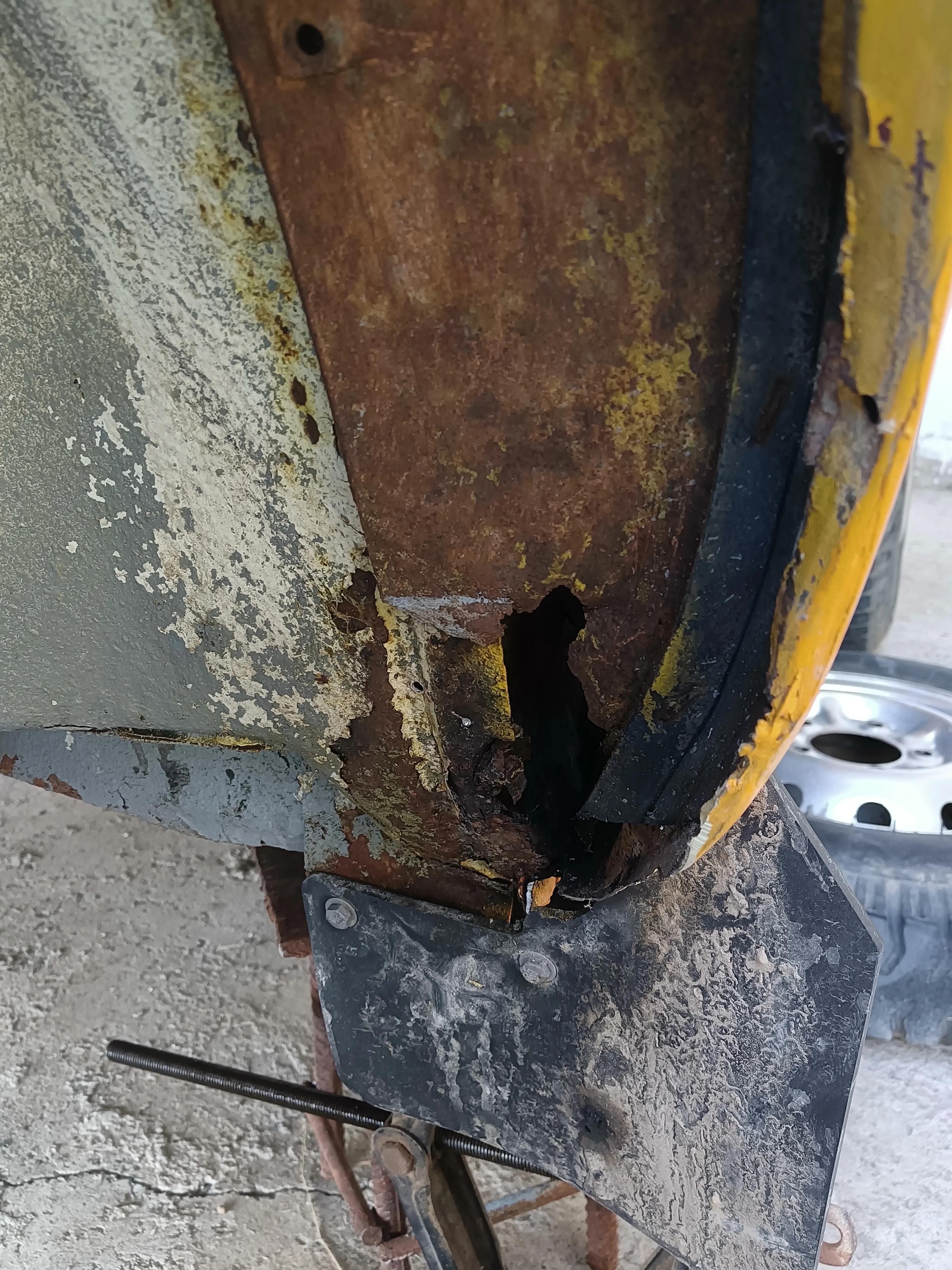 苏联拉达尼瓦爆改,苏联拉达老车修复