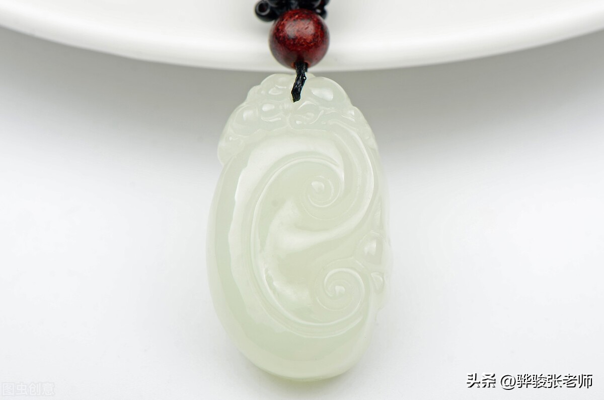 高考200分无学可上,我建议他去北京上职校,十多年后拿茅台感谢