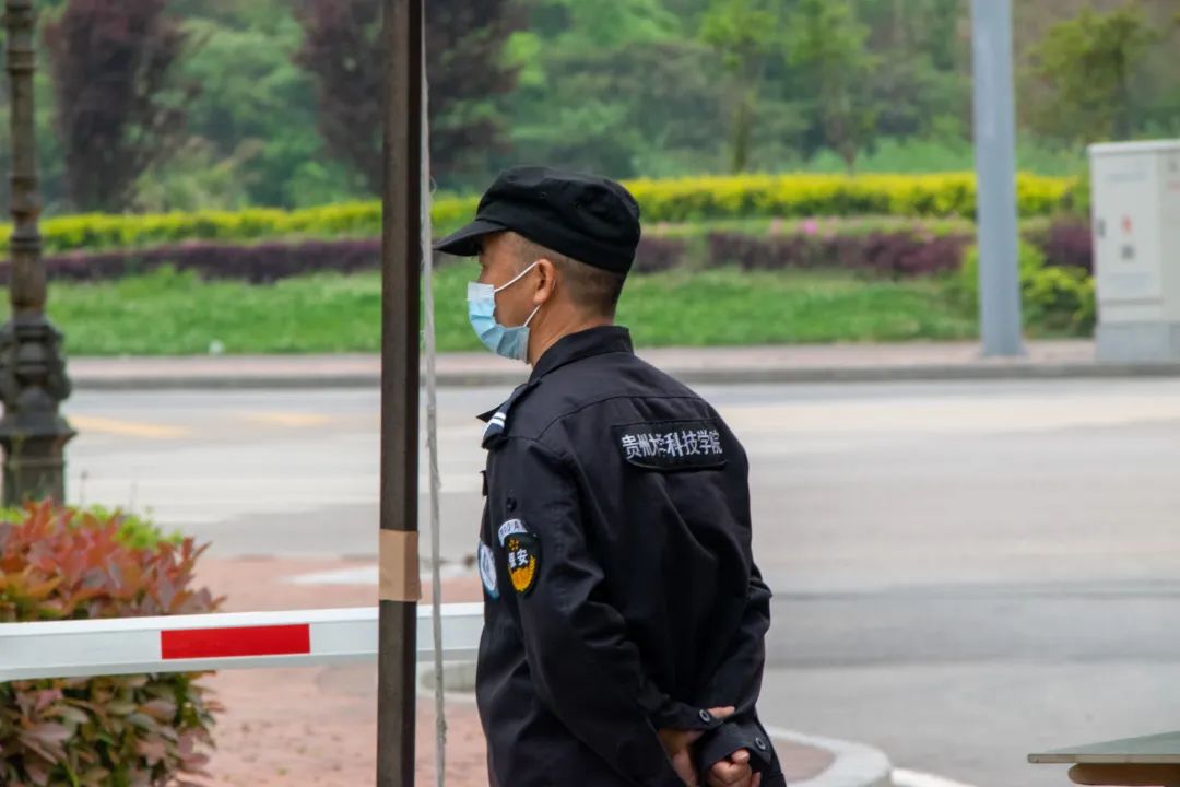 致敬平凡的劳动者图,致敬最朴素的劳动者图片