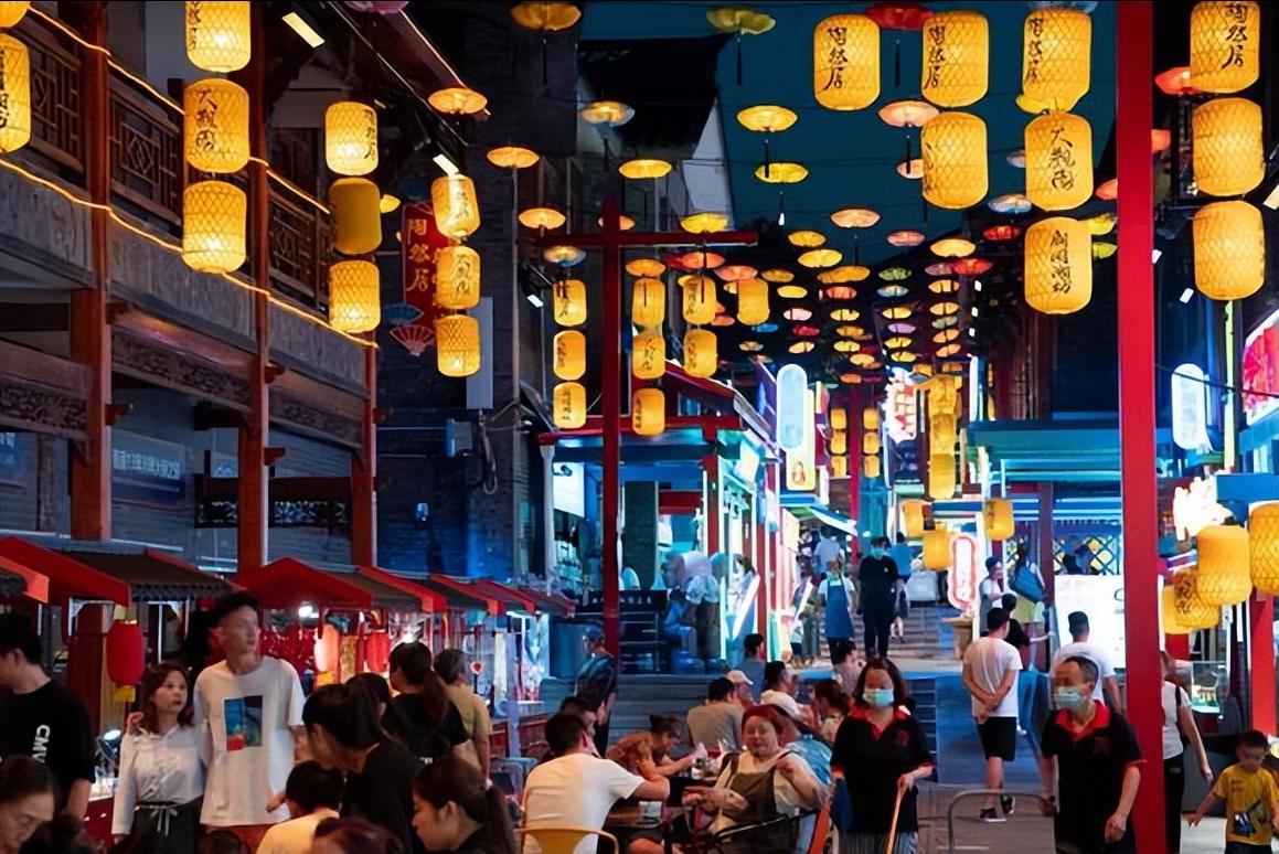 重庆旅游打卡食物,重庆旅游必去小吃街攻略