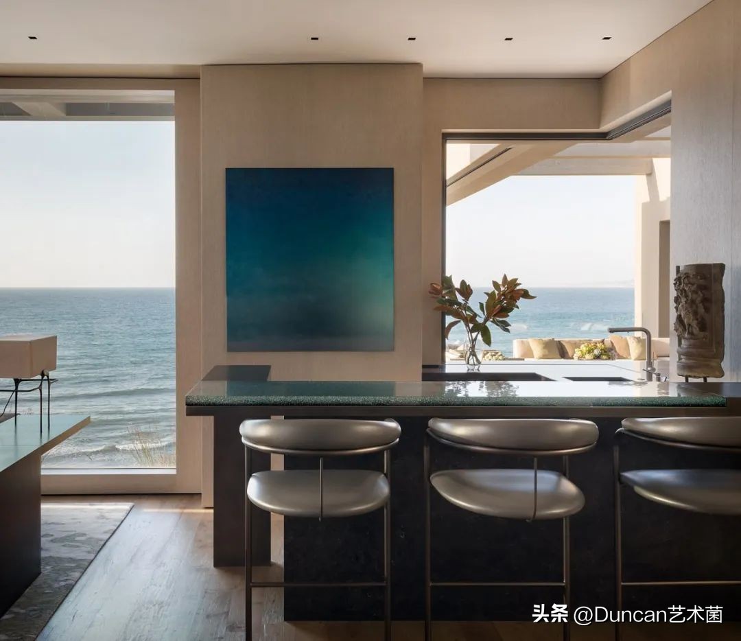 西雅图LucasInterior古朴隐逸的度假住宅