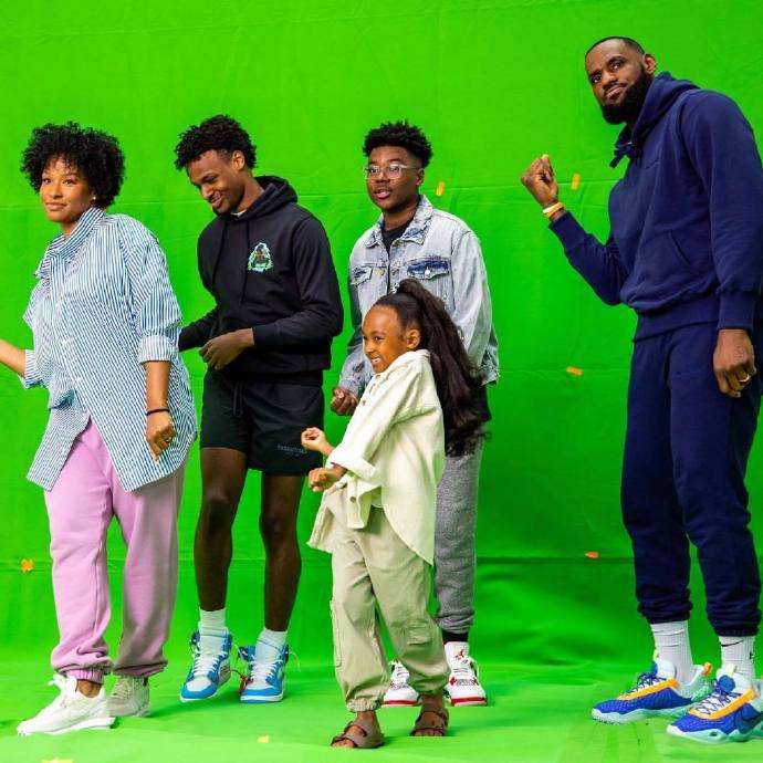 祝詹姆斯37岁生日快乐,祝詹姆斯生日快乐短片