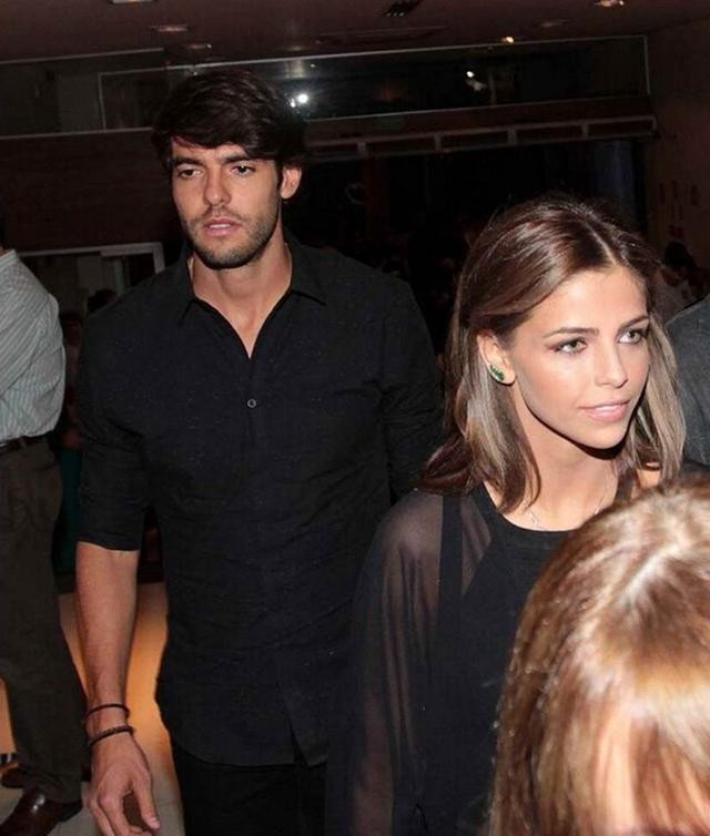 卡卡是足球界的颜值巅峰的照片,足球金童卡卡最新消息