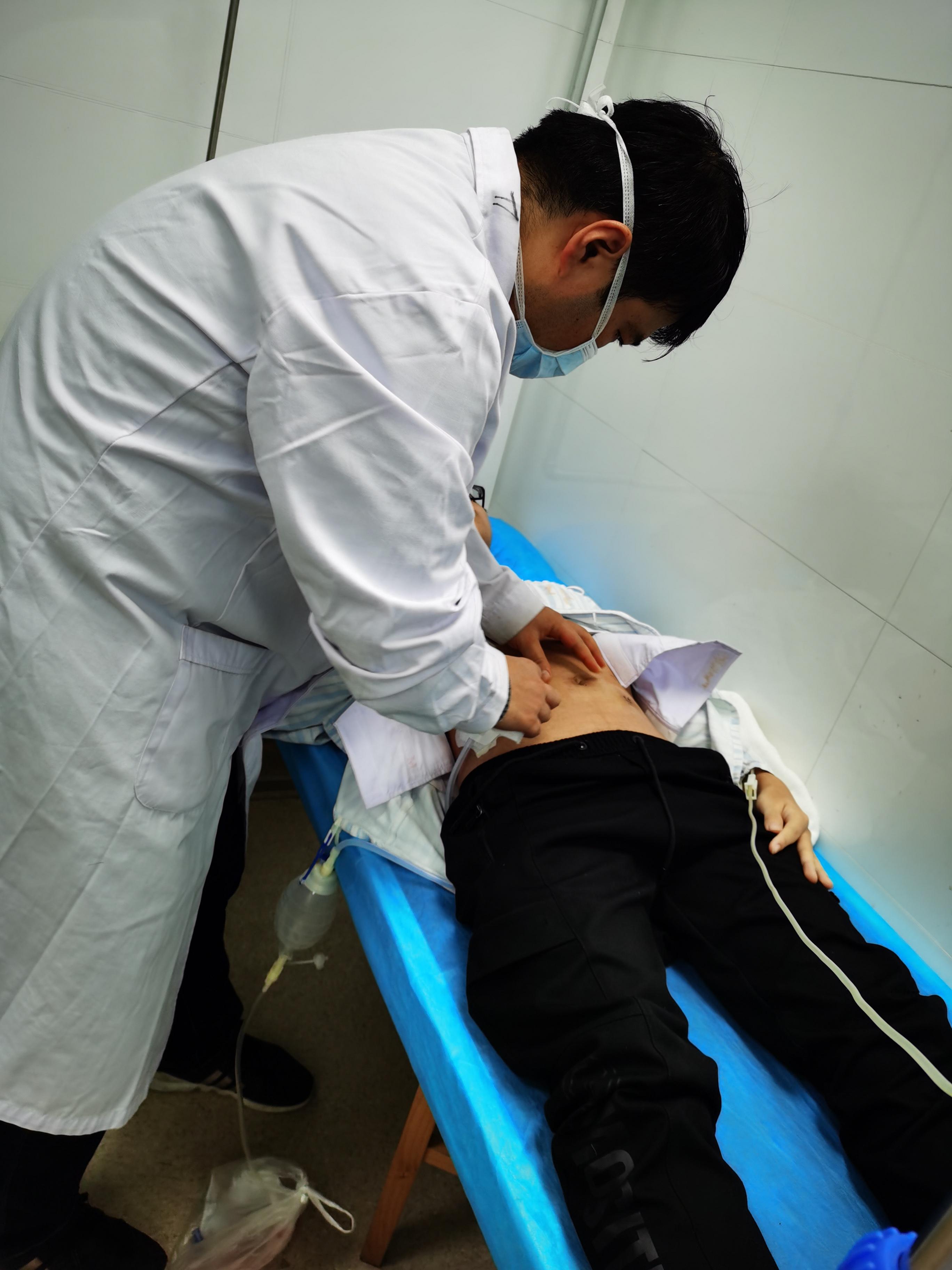 亲身经历阑尾穿孔手术过程，真是让人内心波涛汹涌