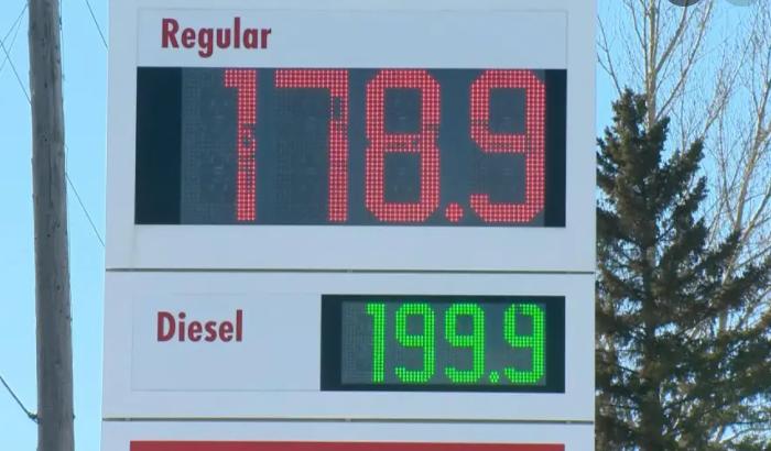 温哥华油价怎么涨,温哥华油价暴涨为什么