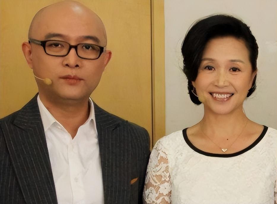 孟非和乐嘉为什么都是光头啊,乐嘉与孟非发生了什么