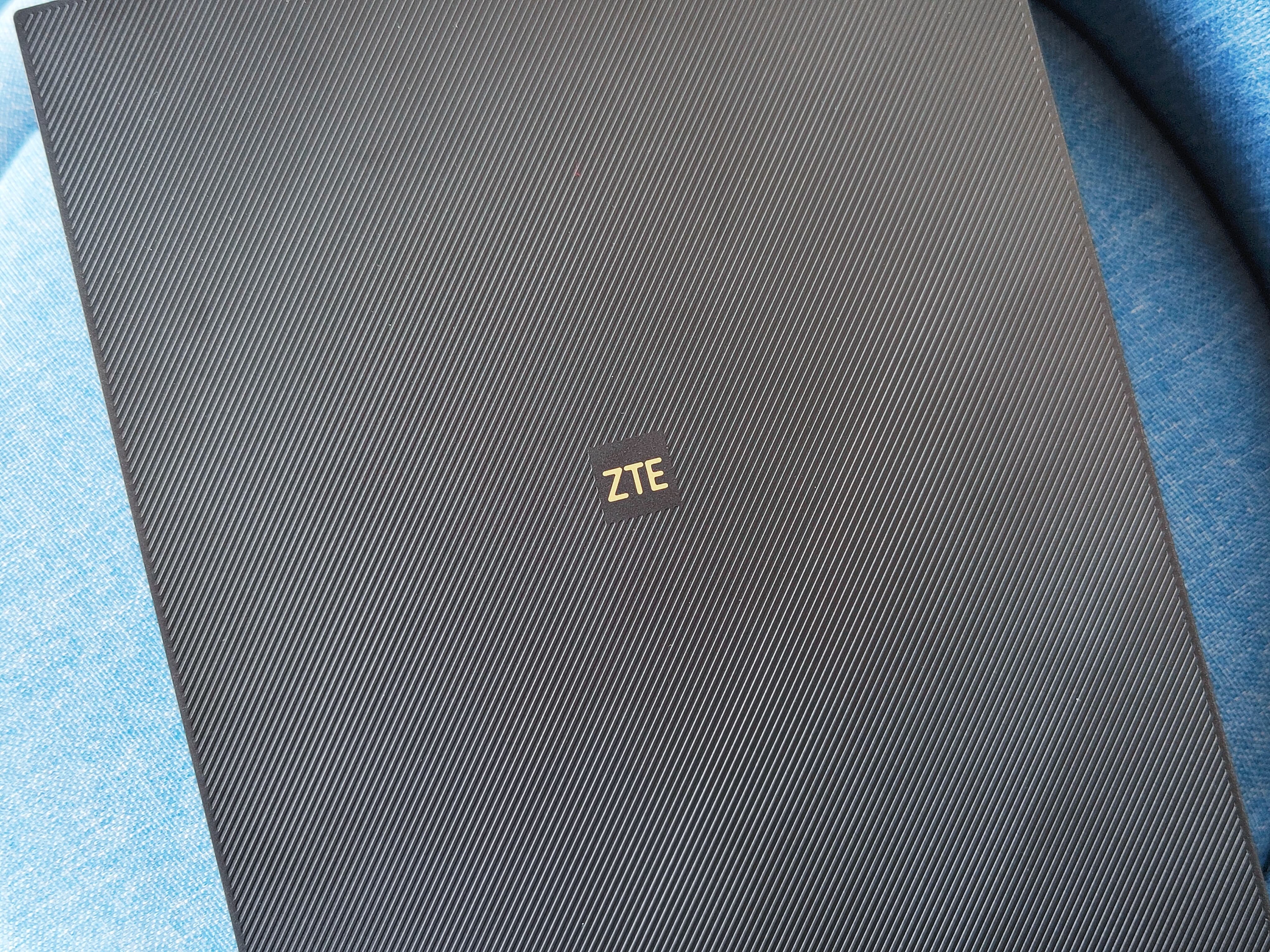 中兴路由器ax5400和小米ax6000,知电评测中兴路由器ax5400pro