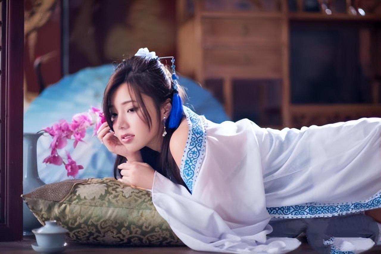 古人房中的“春凳”，一直沿用至今，老祖宗可太会享受了！