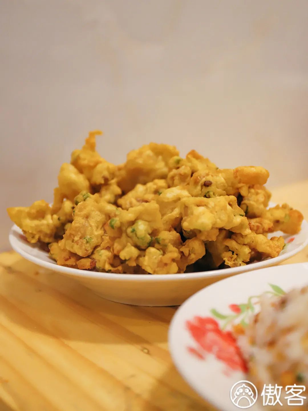 大门只够一人进的火锅店，凭6毛一签的串稳坐翠湖人气王