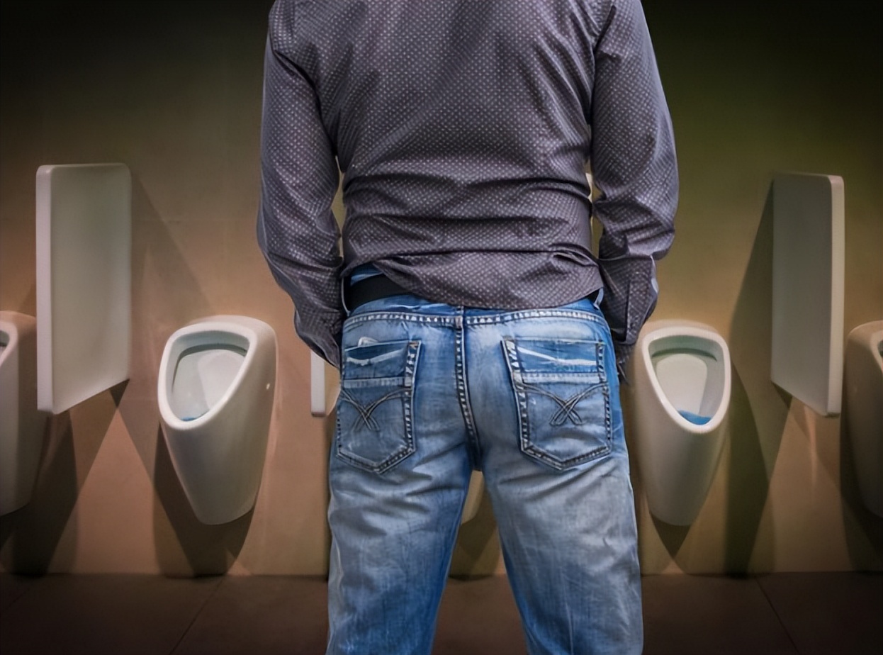 一个单身女青年的疑问,一位单身女性的疑惑