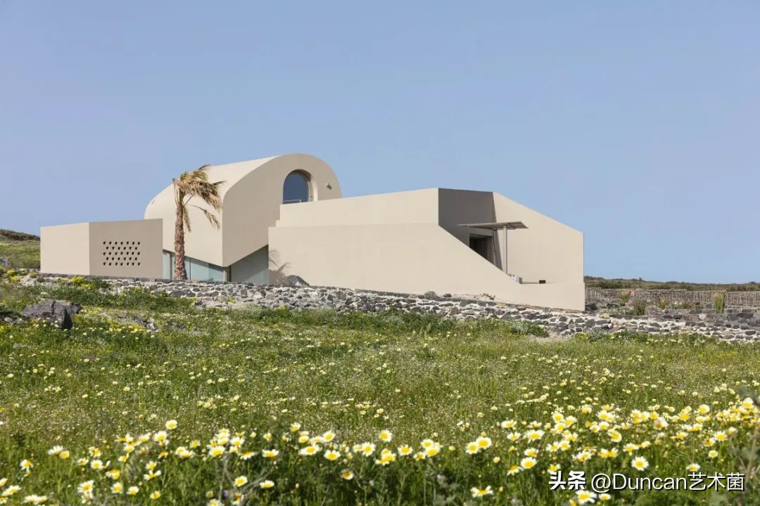 希腊KapsimalisArchitects①打造蓝白极简主义的童话世界！