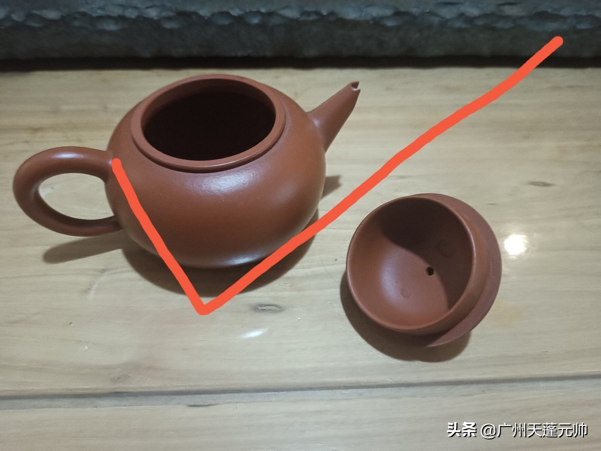 出门吃饭被服务员盯着看,出去吃饭看餐厅卫生