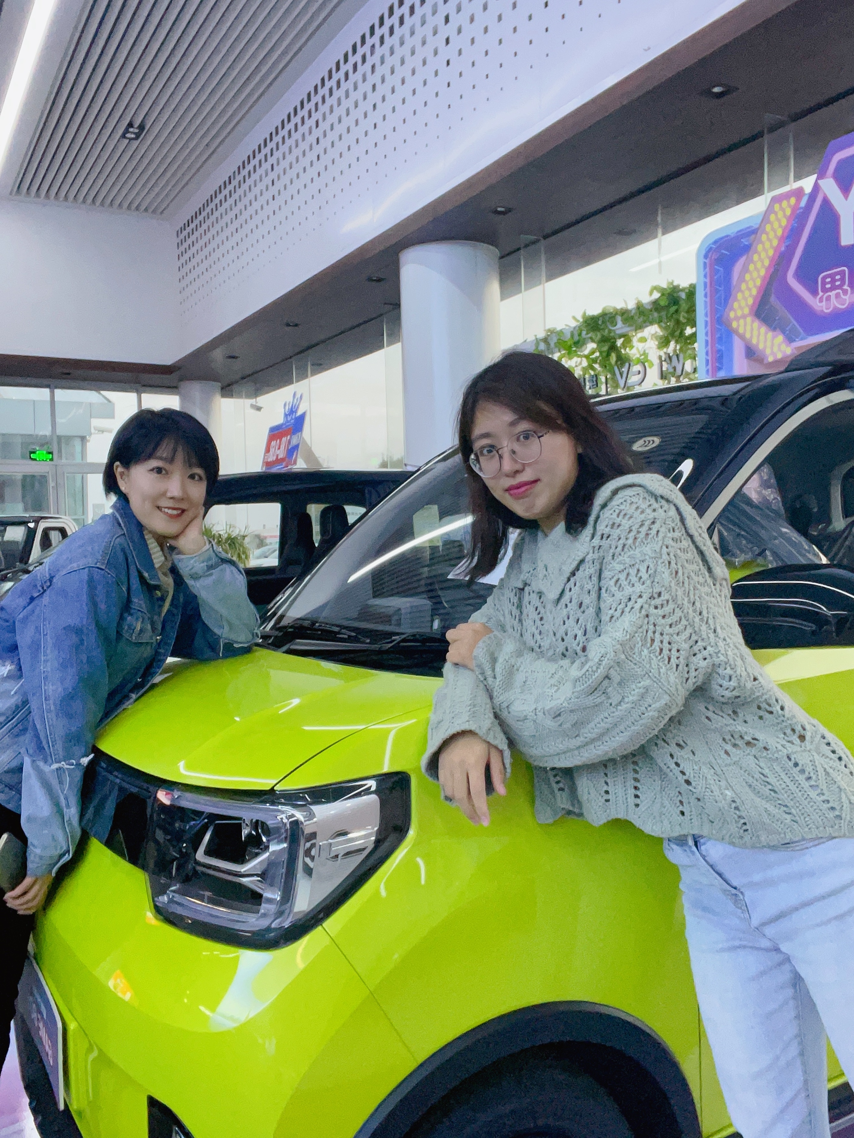 甜酷萌宠有谁不喜欢呢？——跟随马卡龙车主探店GAMEBOY