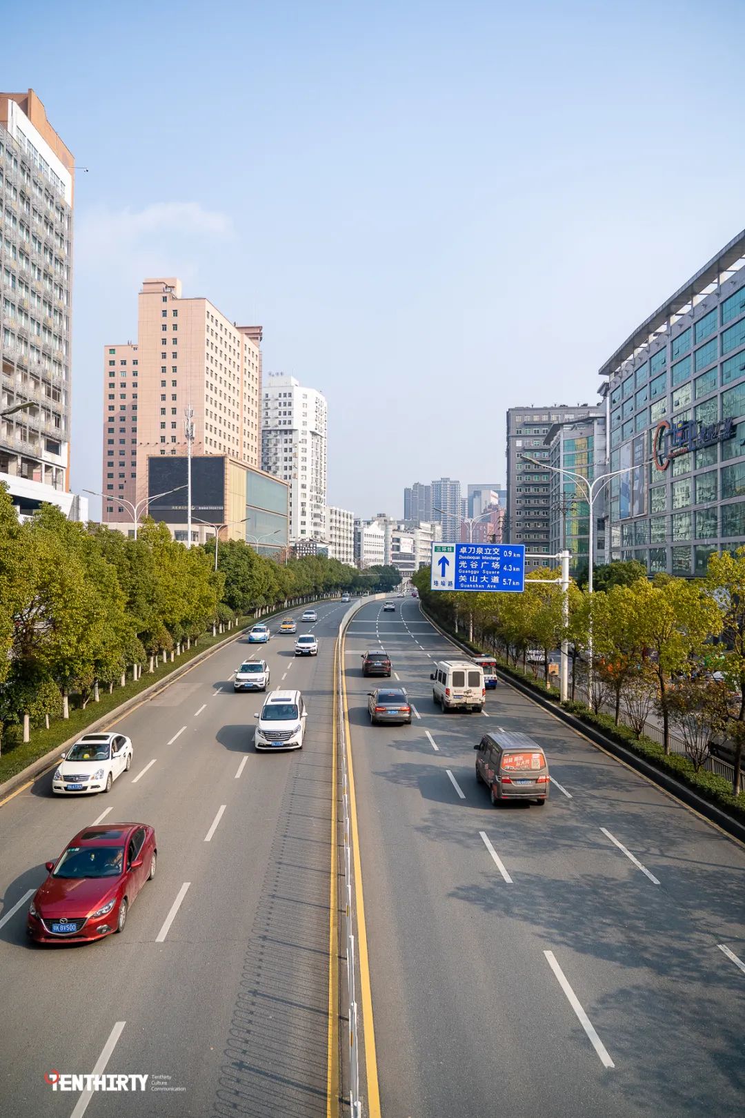 现在还有人去电脑城吗,到广埠屯买电脑再去光谷找工作