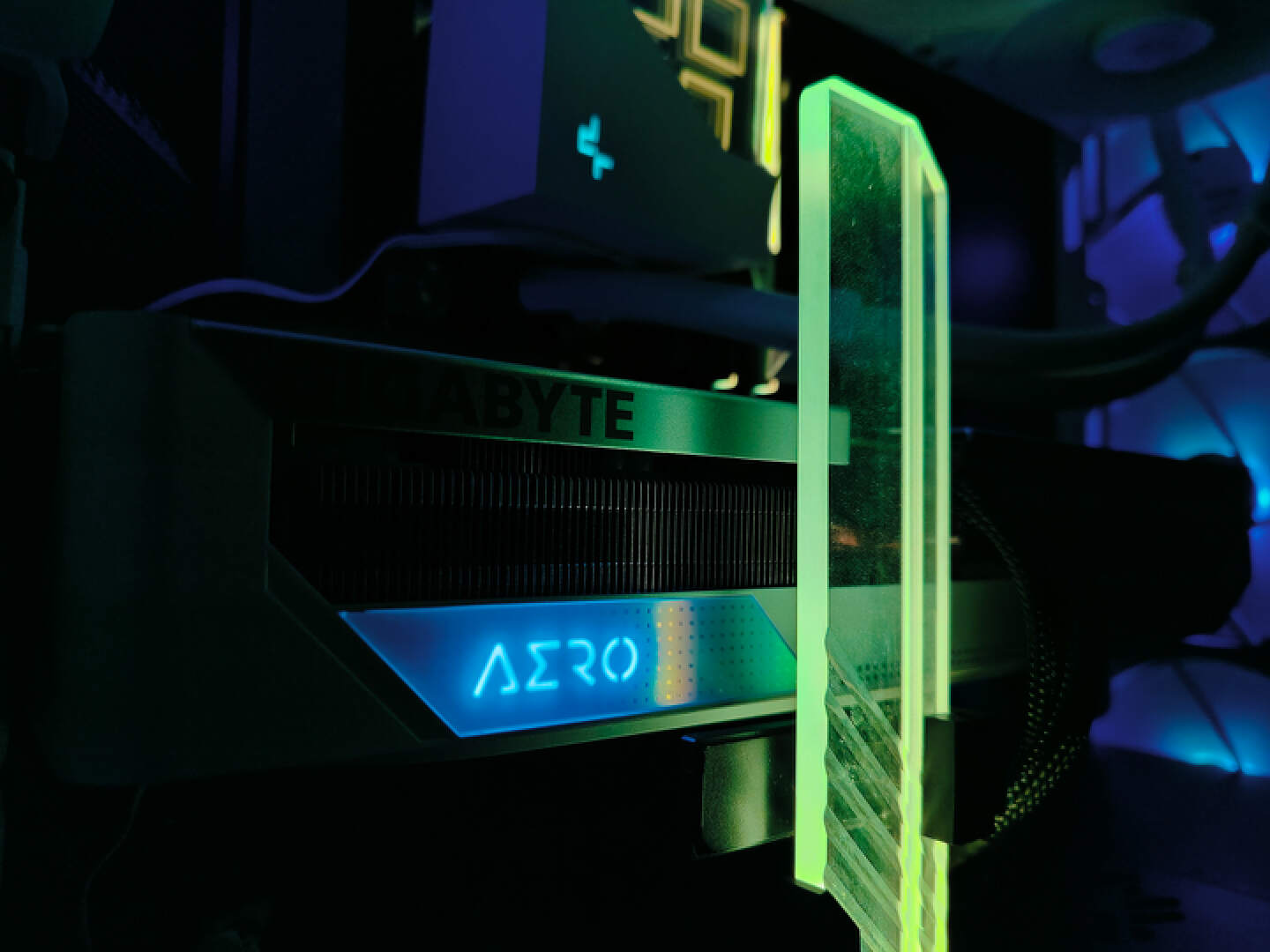 为买大house支出一个月生活费值哭：7950X装机手记