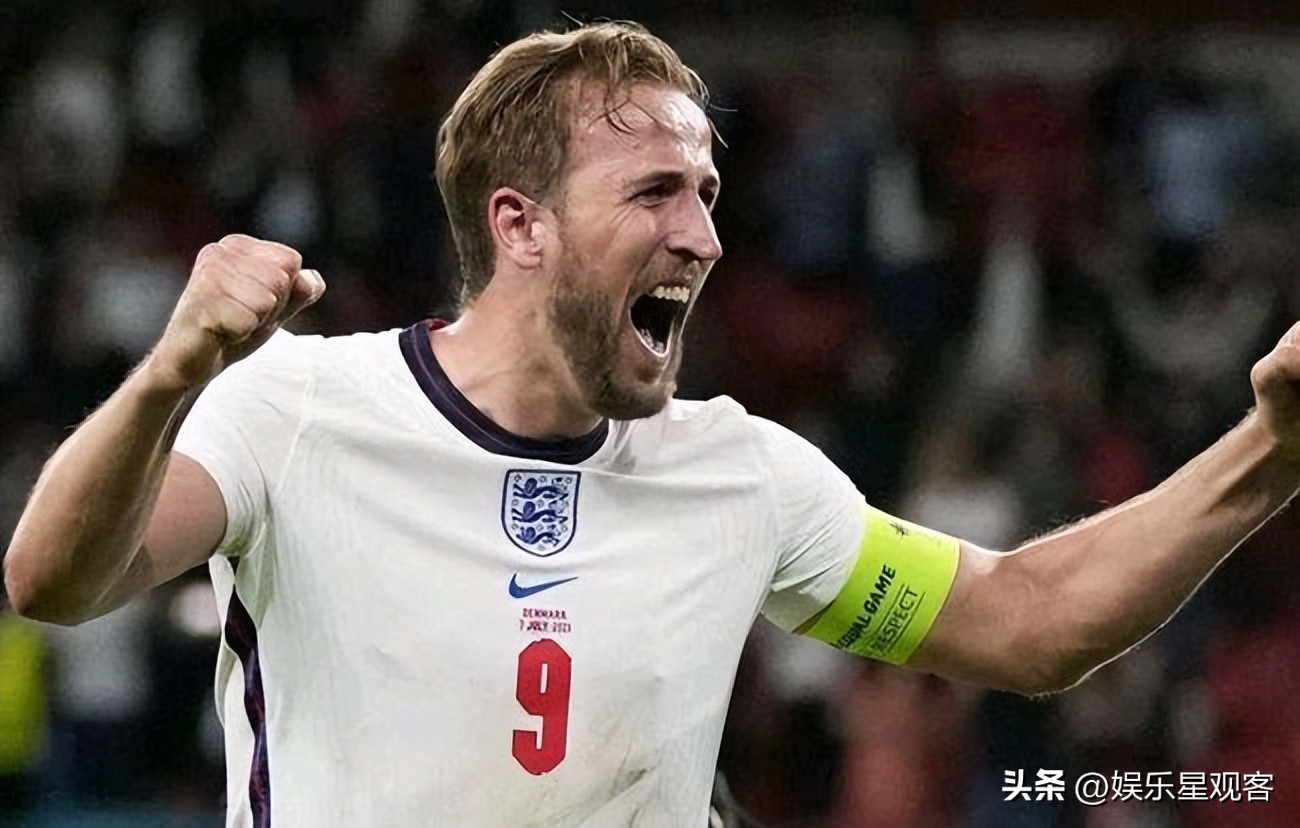 当今足坛十大球星财富,20位足坛巨星的高光时刻