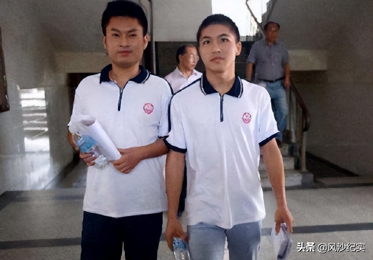 江西高考夺刀少年救人,夺刀少年拒绝清华大学破格录取