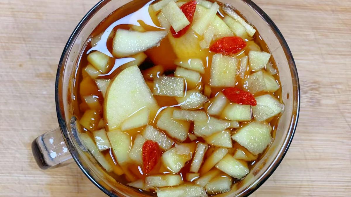 苹果刮油汤要什么时候喝,苹果用它煮清肠刮油