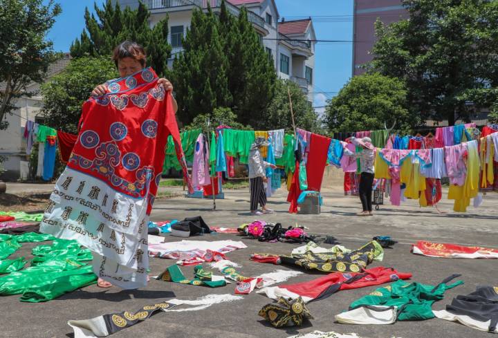 小暑大暑有什么习俗,小暑这天的讲究习俗和忌讳
