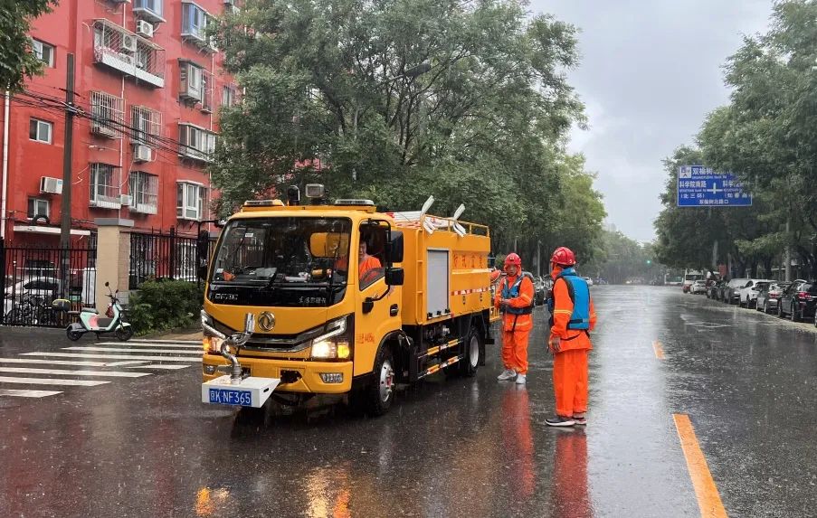海淀暴雨视频大全集,海淀暴雨直播