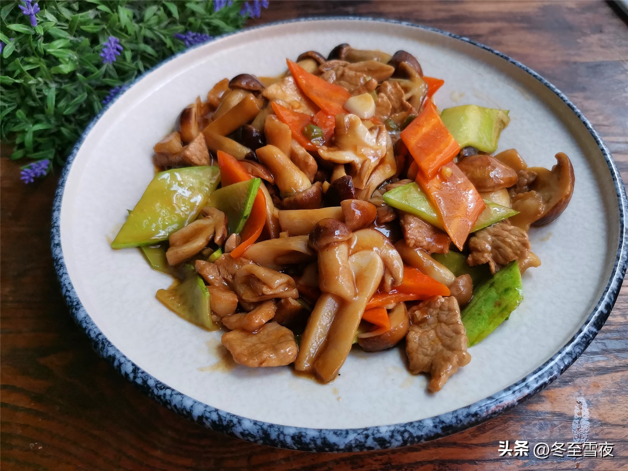 吃蘑菇有几种方法,吃蘑菇有哪几种吃法