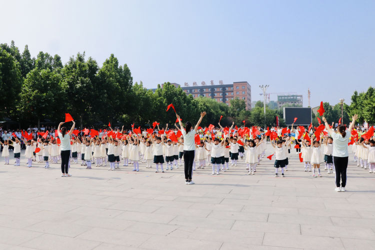 大手牵小手运动会育才幼儿园,幼儿园亲子运动会主题大手牵小手