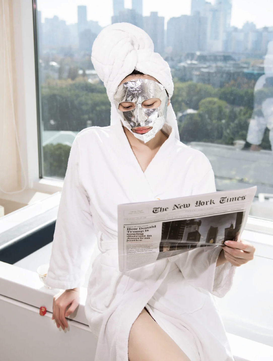 皮肤容易暗沉长痘怎么化妆,经常化妆护肤推荐什么精华