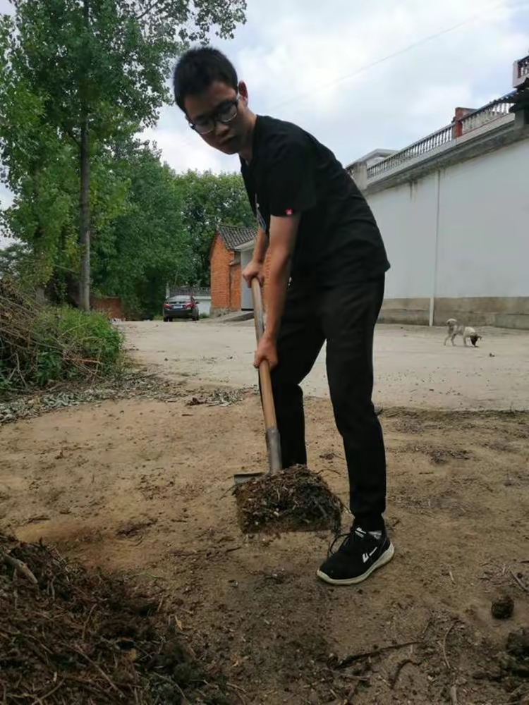 江群上清华工科实验班,寒门贵子744分考上清华