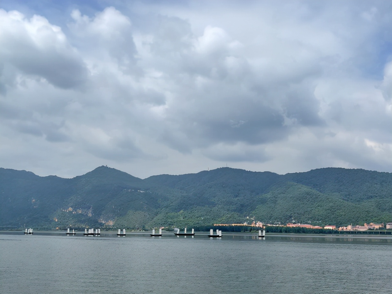 昆明一座让人流连忘返的城市,被低估的旅游城市昆明