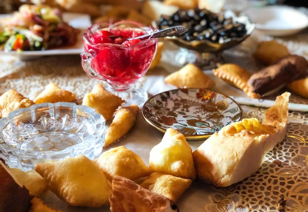 那拉提空中草原雪景照片,大草原的壮丽雪景图