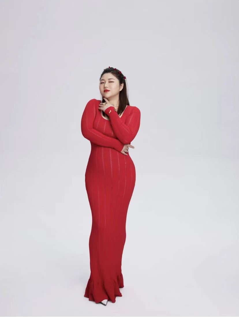 胖女孩怎么打扮显瘦,胖女孩怎么穿衣有气质