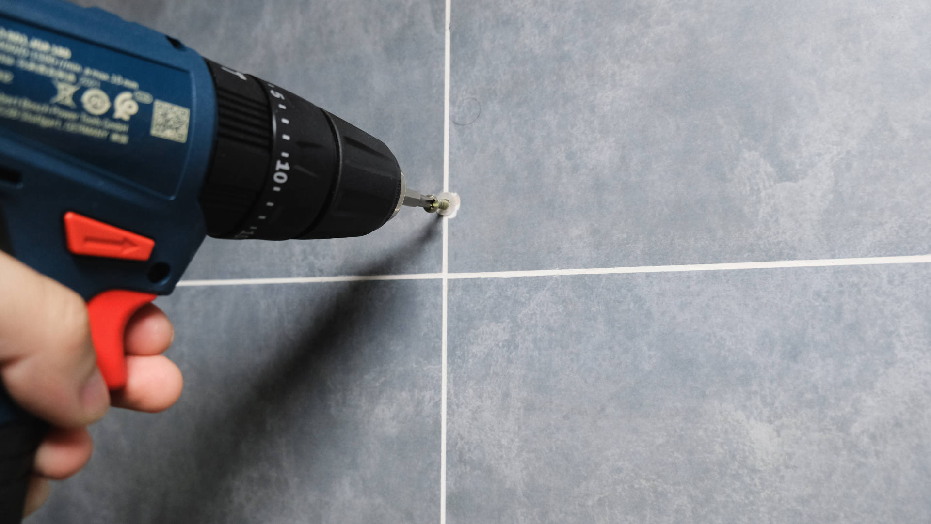 博世gsb120冲击钻套装,博世gsb120锂电钻工具箱套装