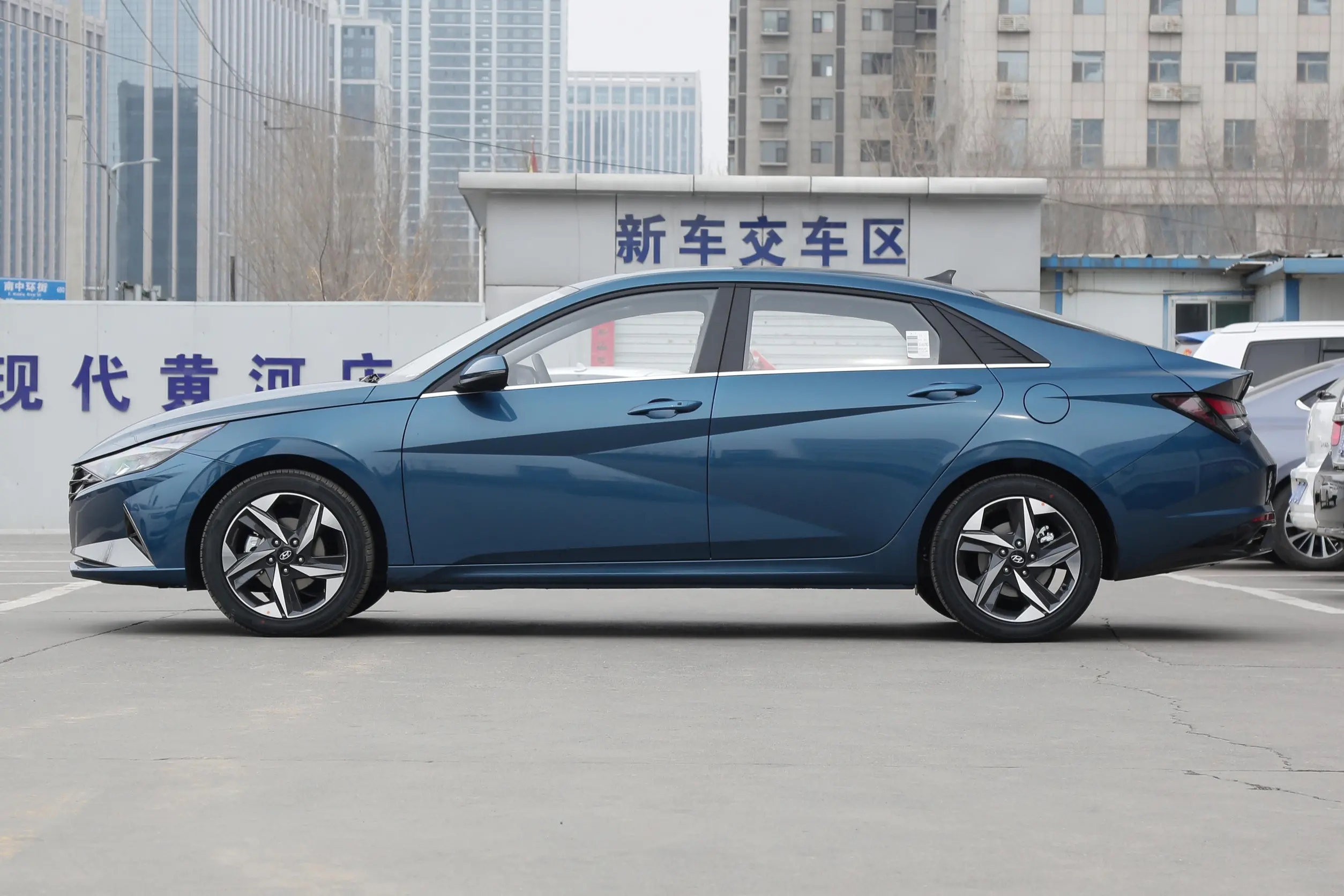 3款十万元级家轿经济与颜值兼备,10-15万落地这3台家轿是首选