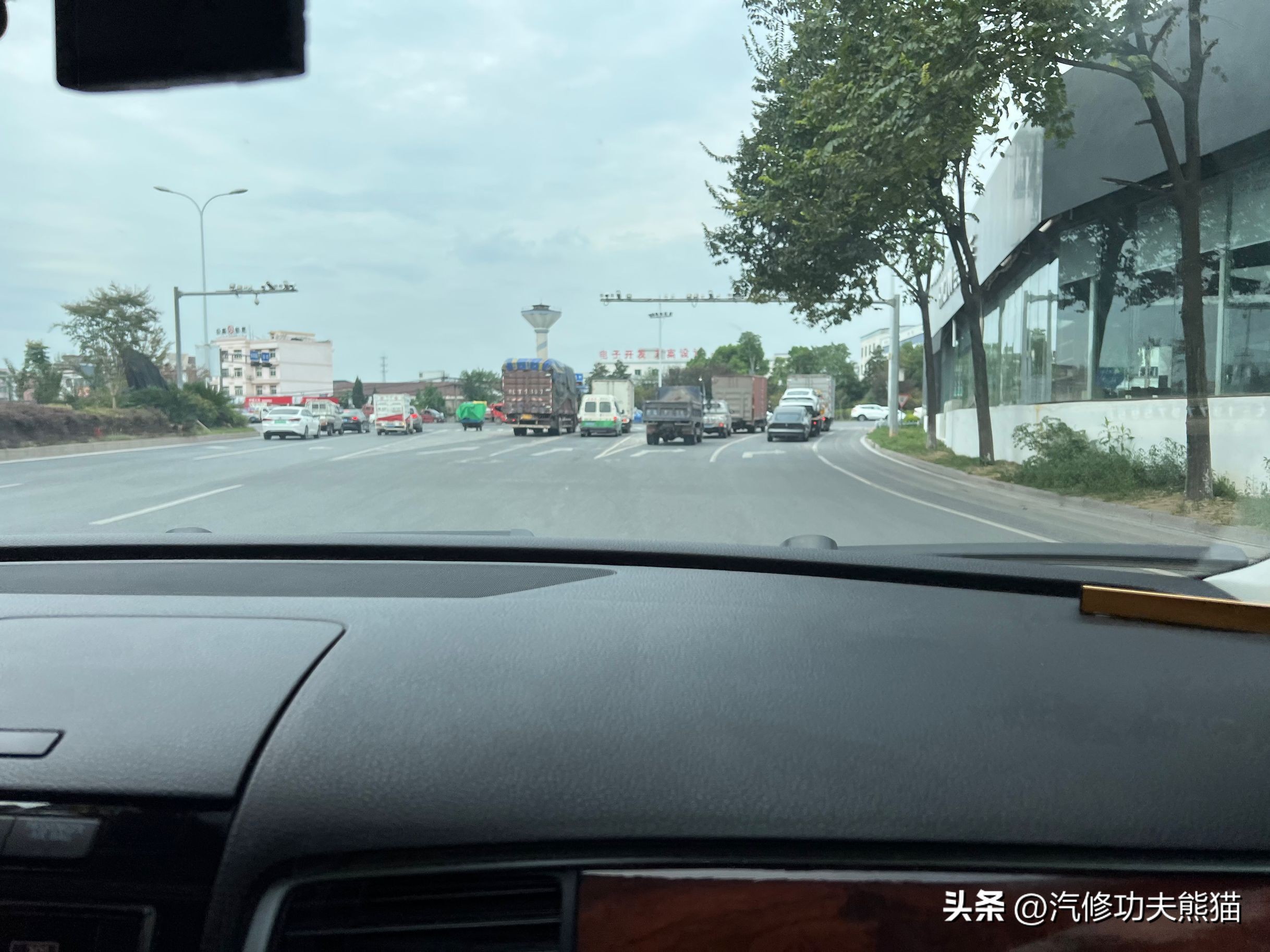 大众途锐烧机油积碳严重,途锐有必要清洗积碳吗