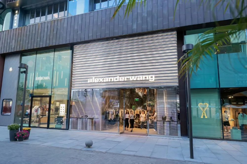 三里屯中古奢侈品,三里屯太古里豪车购物