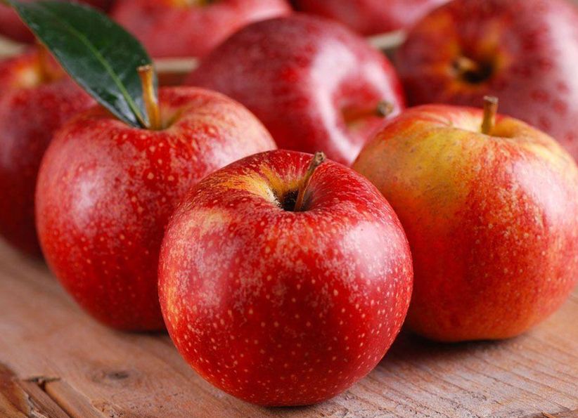 我国哪里的苹果最好吃又甜又脆,苹果哪里的产地最好吃最正宗