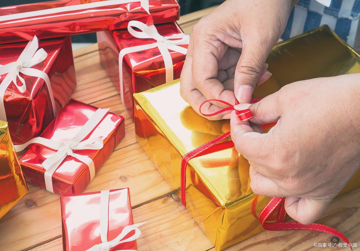 女神节送职工什么礼物最合适,正在追的女孩过女神节送什么礼物