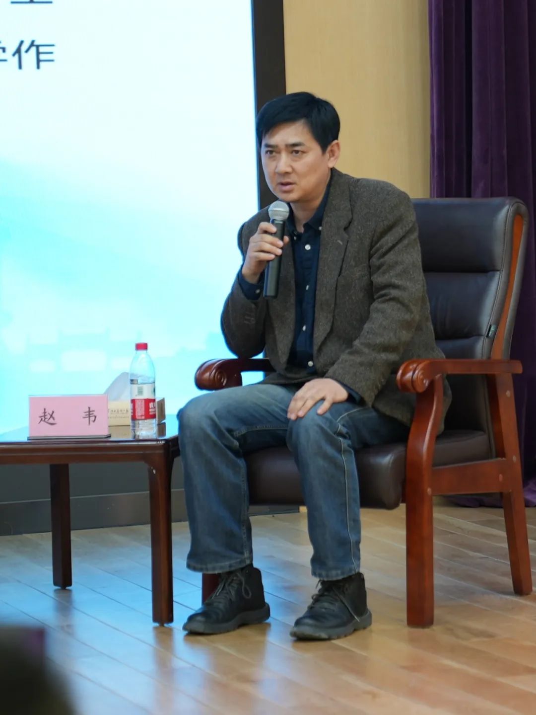 “世界读书日”系列活动“创新与未来”主题文学沙龙在西安举办