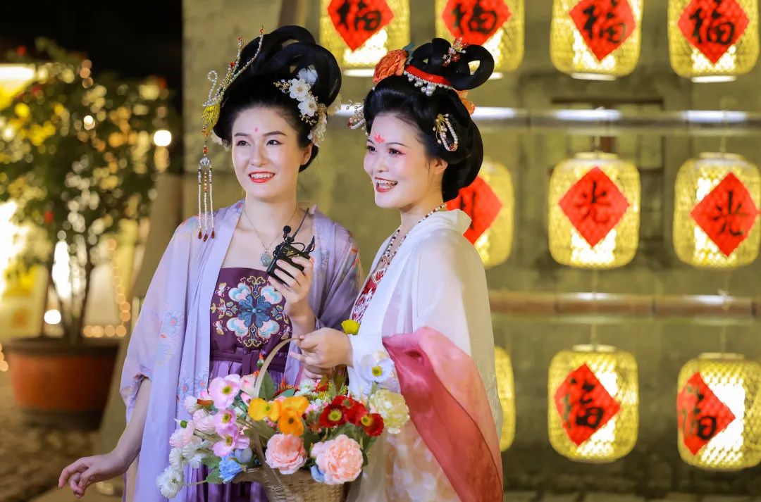 就在明天！万居·咏月-大万元宵节诗词灯会即将开幕！