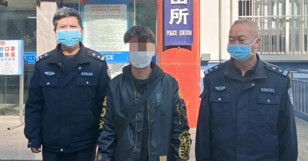 师宗一嫌疑人帮助朋友发送彩信，竟然涉嫌违法犯罪