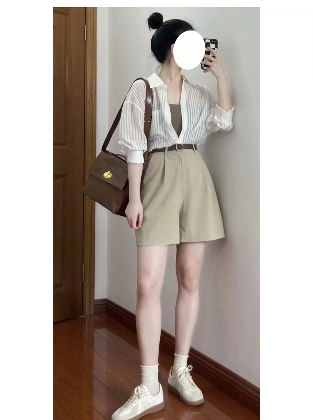 夏天七分短裤配什么上衣,夏天男生黑色短裤搭配什么上衣