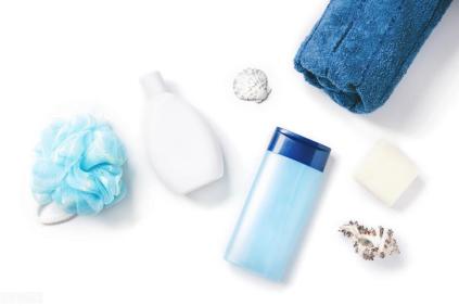 这几种洗发水会导致脱发,这3类洗发水慎用