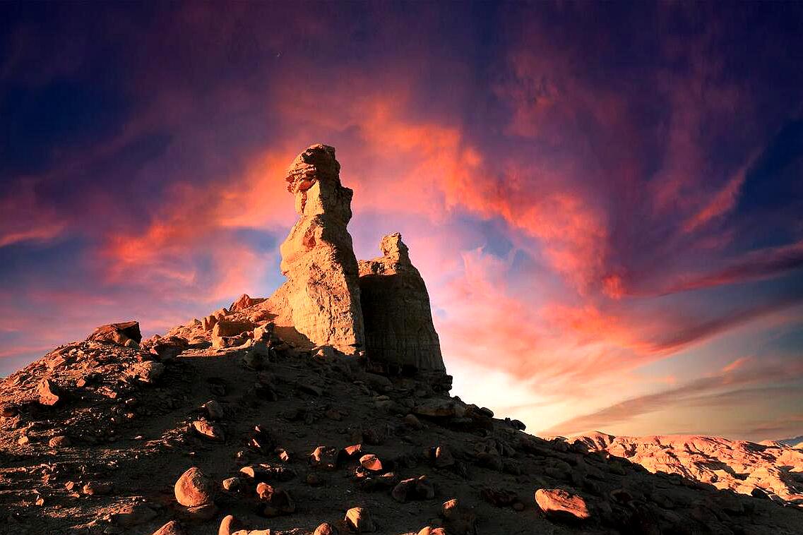 逛完这六个魔鬼城，你也就走遍了大半个*疆新**