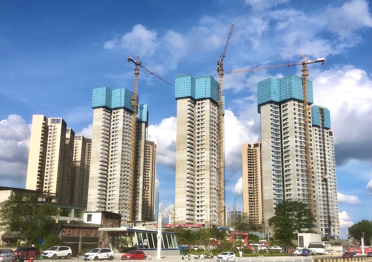 房子靠着山好吗,买的房子结实吗