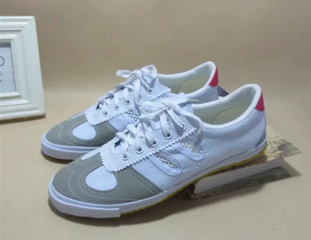 一双很贵的鞋29999,一双鞋只要1元多点