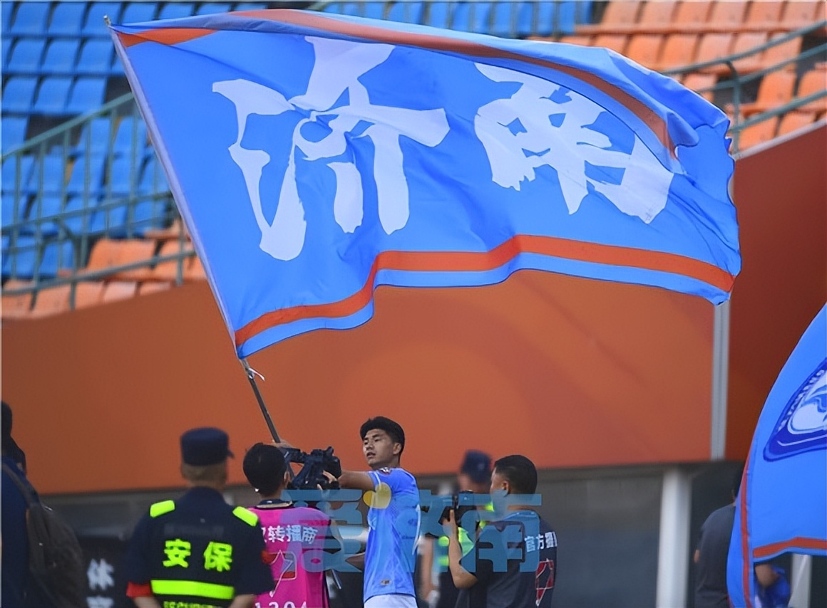 齐鲁德比青岛黄海取胜,中甲青岛黄海vs毅腾