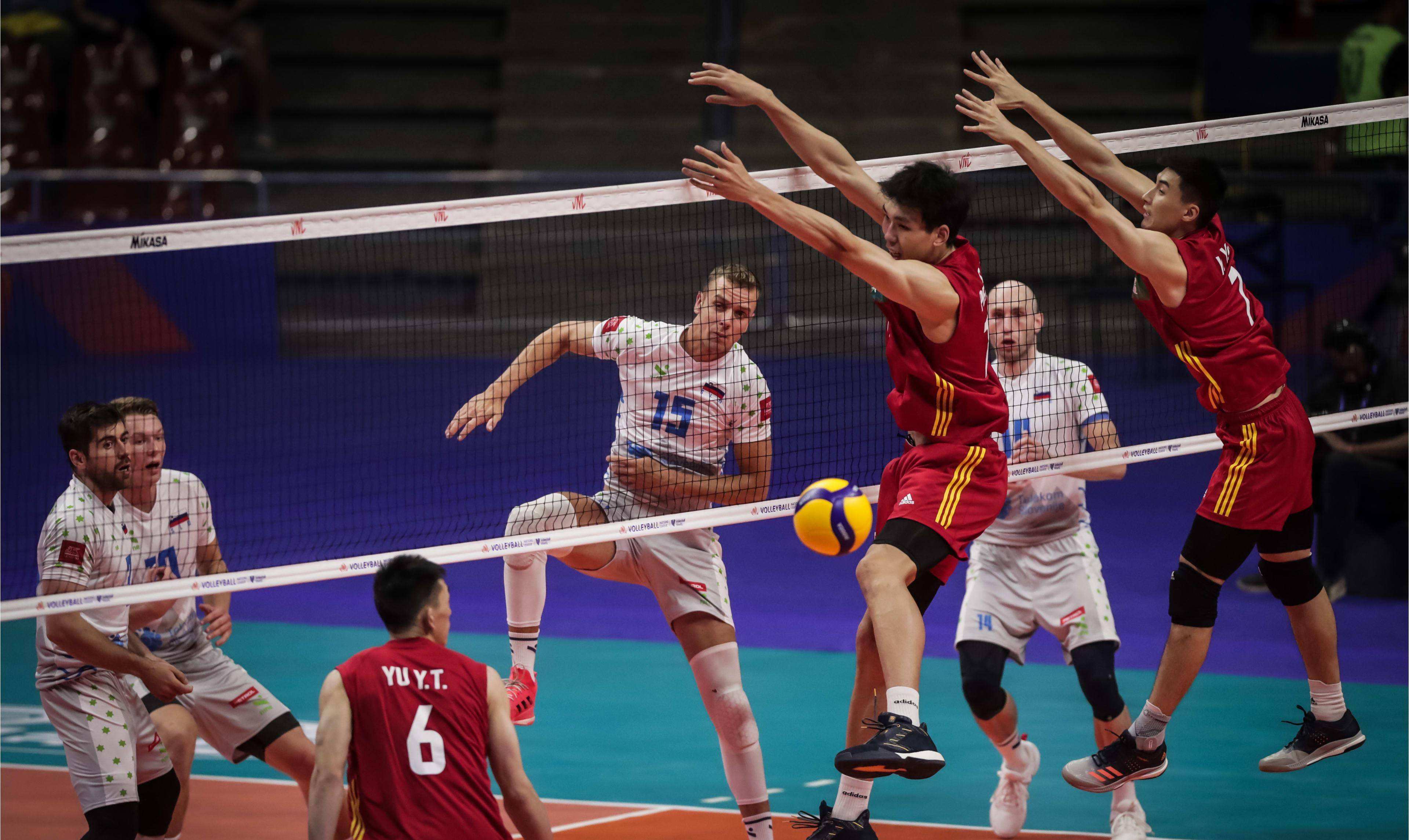 中国男排张景胤战胜巴西,中国男排2-1逆转巴西