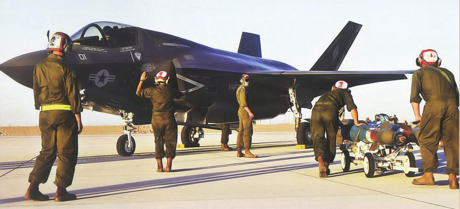 f35战斗机和歼20比哪个厉害,f35战斗机和歼20相比谁更强