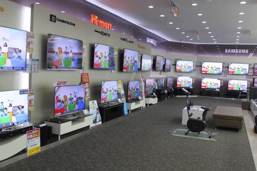 怎样判断一台电视色彩正常,如何选好一台电视机的型号