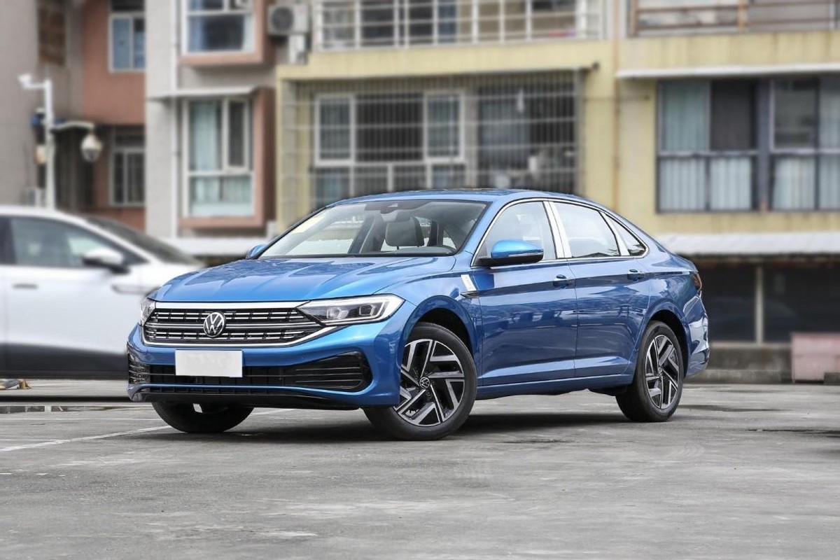 日产轩逸1.6和大众宝来1.5哪个好,开过轩逸再开大众感受